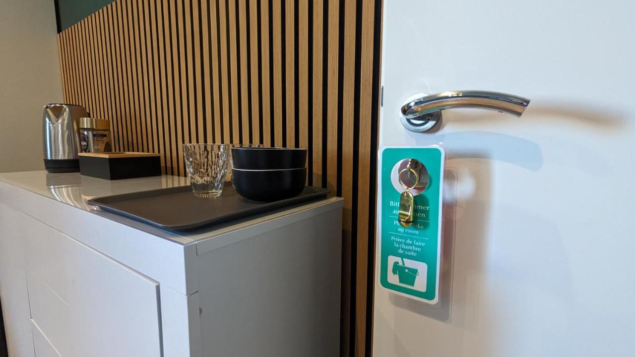 3 Rooms - Zimmervermietung Naehe Flughafen Ber - Gratis Wlan, Parken & Netflix Berlín Exteriér fotografie