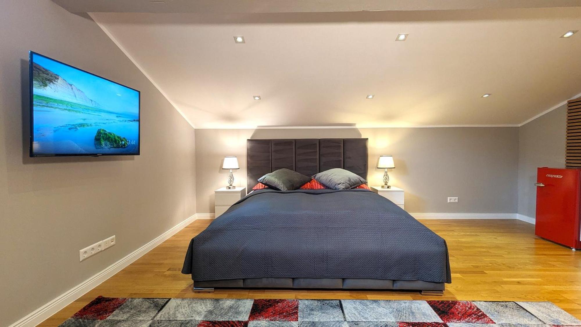3 Rooms - Zimmervermietung Naehe Flughafen Ber - Gratis Wlan, Parken & Netflix Berlín Pokoj fotografie